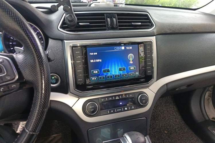 Used Haval H6 Coupe 2016 Blue Label 1.5T Automatic Two-Wheel Drive Urban Model Audio And AC Panel