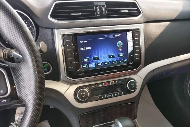 Used Haval H6 Coupe 2016 Blue Label 1.5T Automatic Two-Wheel Drive Elite Model Audio And AC Panel