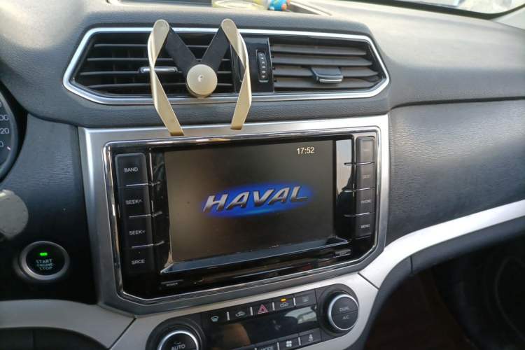 Used Haval H6 Coupe 2016 Blue Label 1.5T Manual Two-Wheel Drive Urban Model Audio And AC Panel
