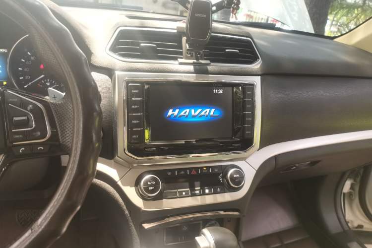 Used Haval H6 Coupe 2016 Blue Label 1.5T Automatic Two-Wheel Drive Urban Model Audio And AC Panel
