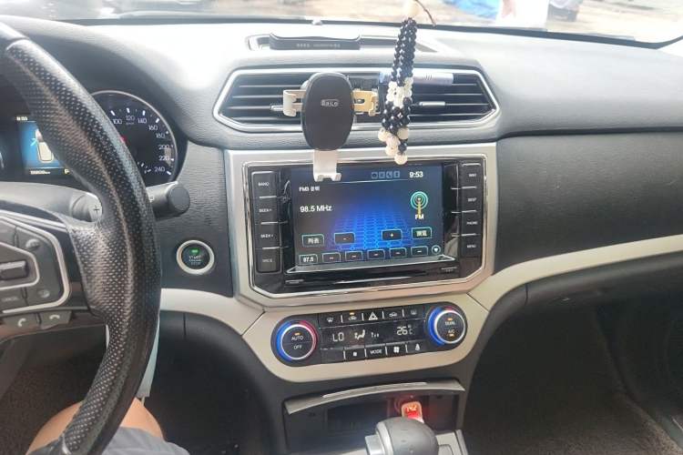 Used Haval H6 Coupe 2016 Blue Label 1.5T Automatic Two-Wheel Drive Urban Model Audio And AC Panel