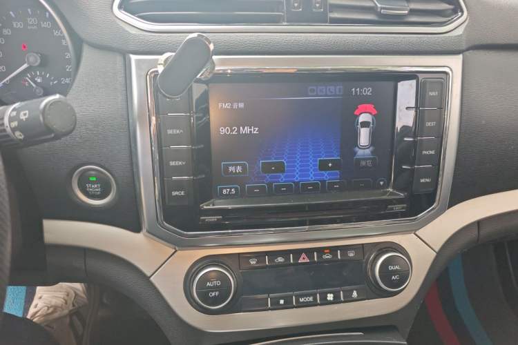 Used Haval H6 Coupe 2016 Blue Label 1.5T Automatic Two-Wheel Drive Elite Model Audio And AC Panel