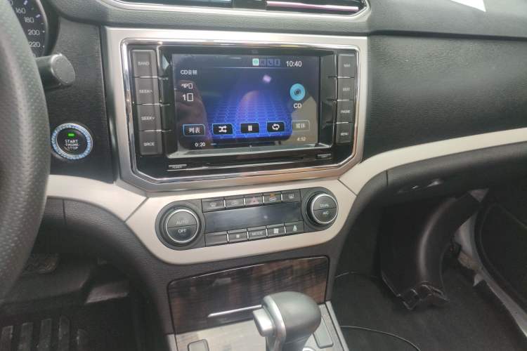 Used Haval H6 Coupe 2016 Blue Label 1.5T Automatic Two-Wheel Drive Urban Model Audio And AC Panel