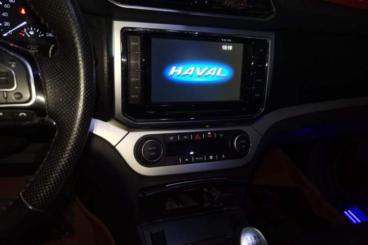 Used Haval H6 Coupe 2016 Blue Label 1.5T Manual Two-Wheel Drive Elite Model Audio And AC Panel