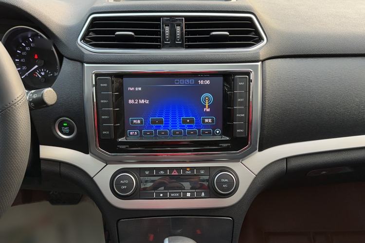 Used Haval H6 Coupe 2016 Blue Label 1.5T Automatic Two-Wheel Drive Elite Model Audio And AC Panel
