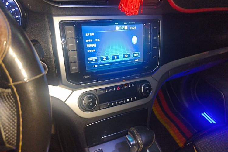 Used Haval H6 Coupe 2016 Blue Label 1.5T Automatic Two-Wheel Drive Elite Model Audio And AC Panel