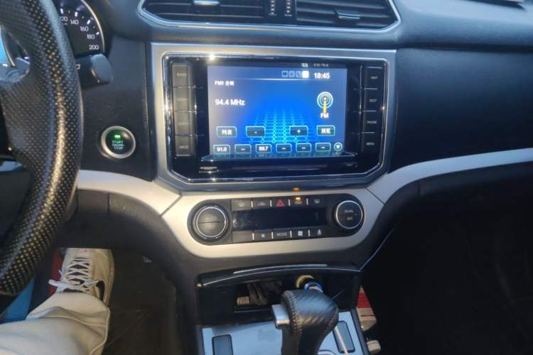 Used Haval H6 Coupe 2016 Blue Label 1.5T Automatic Two-Wheel Drive Urban Model Audio And AC Panel