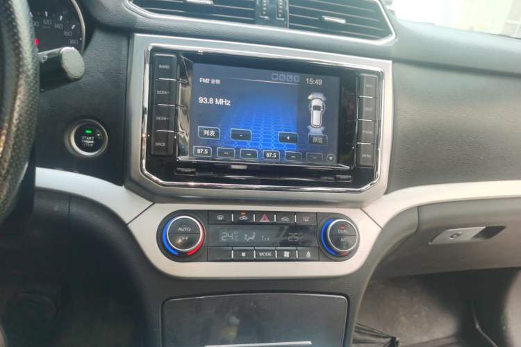 Used Haval H6 Coupe 2016 Blue Label 1.5T Manual Two-Wheel Drive Elite Model Audio And AC Panel