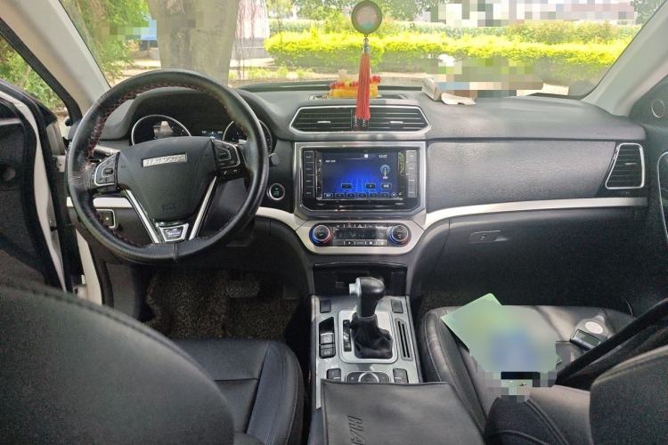 Used Haval H6 Coupe 2016 Blue Label 1.5T Automatic Two-Wheel Drive Elite Model Center Console