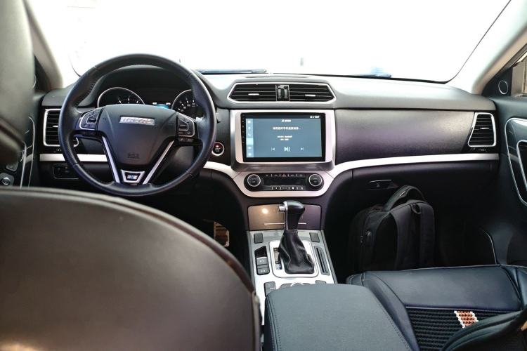 Used Haval H6 Coupe 2016 Blue Label 1.5T Automatic Two-Wheel Drive Urban Model Center Console