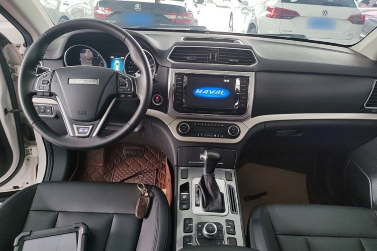 Used Haval H6 Coupe 2016 Blue Label 1.5T Automatic Two-Wheel Drive Elite Model Center Console