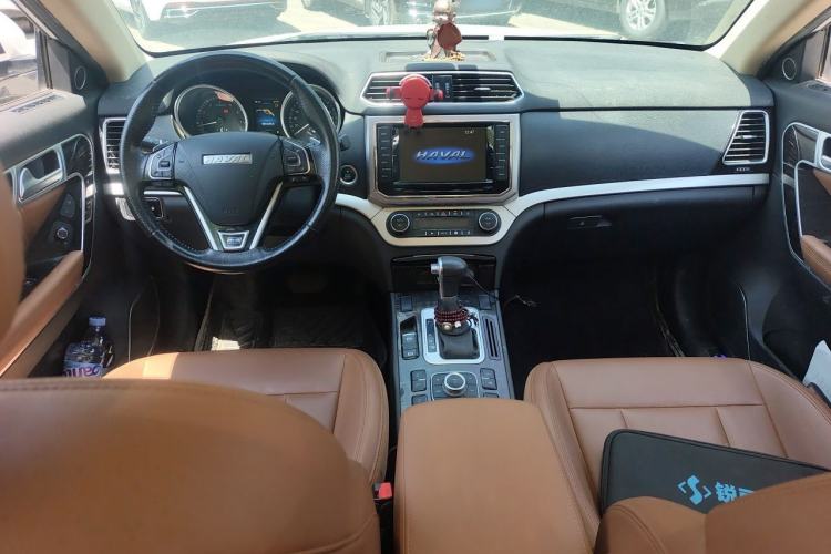 Used Haval H6 Coupe 2016 Blue Label 1.5T Automatic Two-Wheel Drive Elite Model Center Console