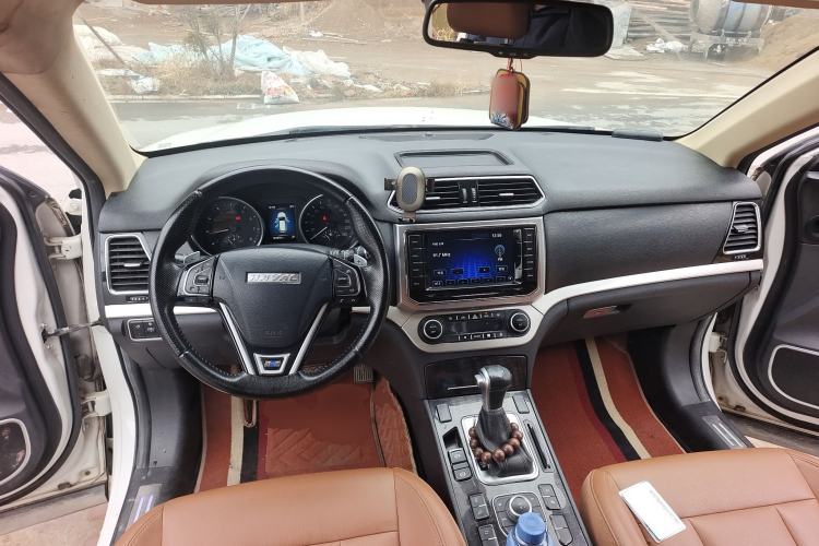 Used Haval H6 Coupe 2016 Blue Label 1.5T Automatic Two-Wheel Drive Elite Model Center Console