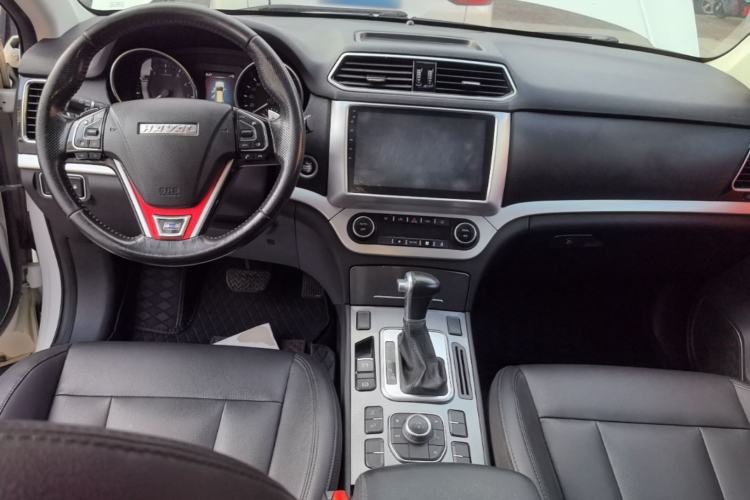 Used Haval H6 Coupe 2016 Blue Label 1.5T Automatic Two-Wheel Drive Urban Model Center Console