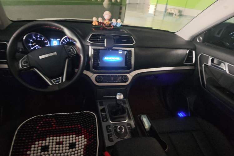 Used Haval H6 Coupe 2016 Blue Label 1.5T Manual Two-Wheel Drive Elite Model Center Console