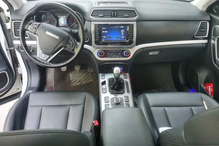 Used Haval H6 Coupe 2016 Blue Label 1.5T Manual Two-Wheel Drive Elite Model Center Console