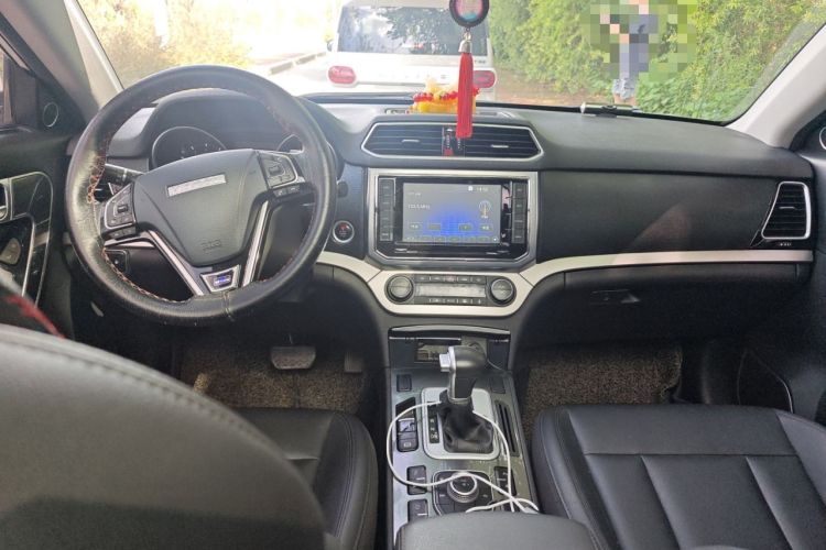 Used Haval H6 Coupe 2016 Blue Label 1.5T Automatic Two-Wheel Drive Elite Model Center Console