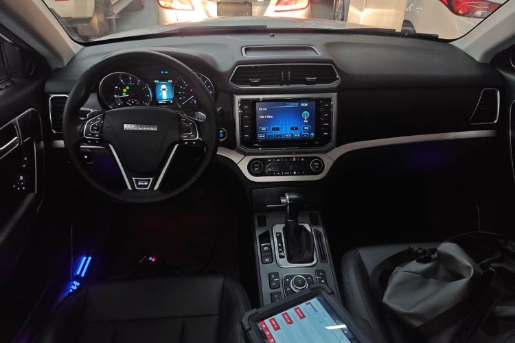 Used Haval H6 Coupe 2016 Blue Label 1.5T Automatic Two-Wheel Drive Elite Model Center Console