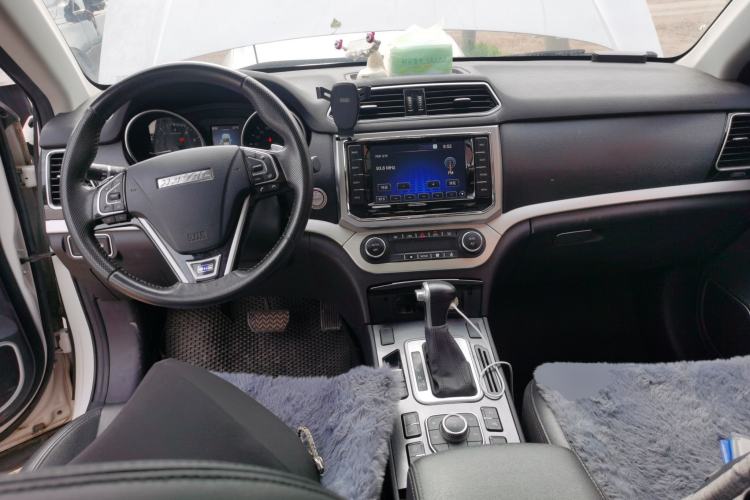 Used Haval H6 Coupe 2016 Blue Label 1.5T Automatic Two-Wheel Drive Elite Model Center Console