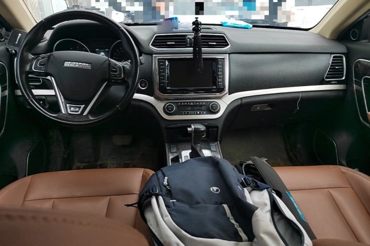 Used Haval H6 Coupe 2016 Blue Label 1.5T Automatic Two-Wheel Drive Elite Model Center Console