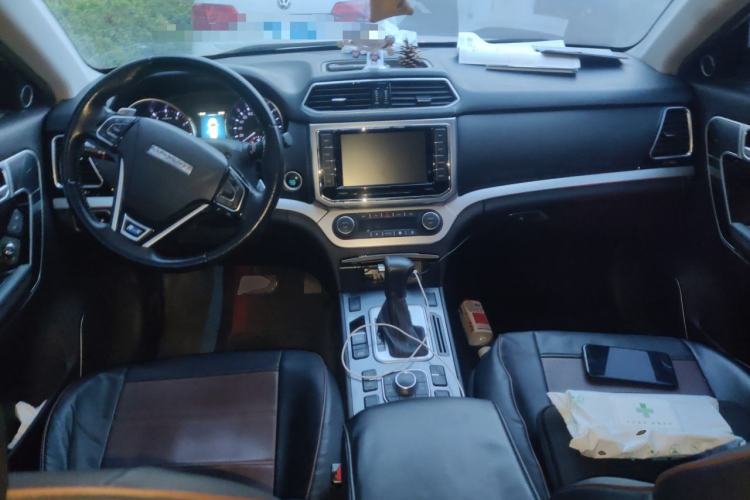Used Haval H6 Coupe 2016 Blue Label 1.5T Automatic Two-Wheel Drive Urban Model Center Console