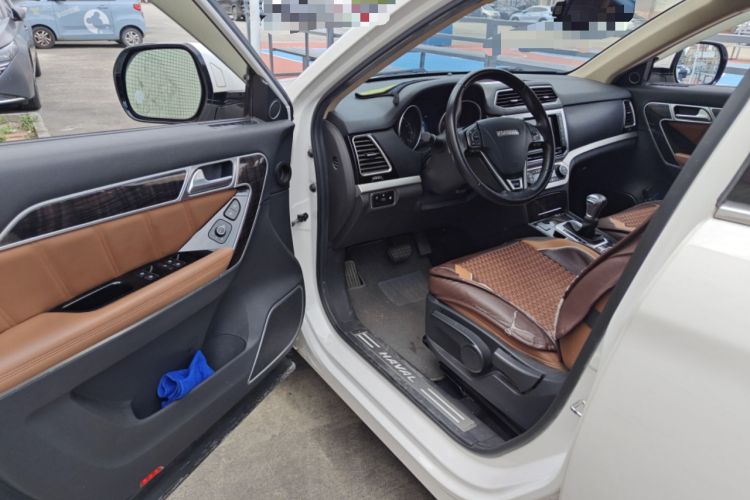 Used Haval H6 Coupe 2016 Blue Label 1.5T Automatic Two-Wheel Drive Urban Model Driver Seat