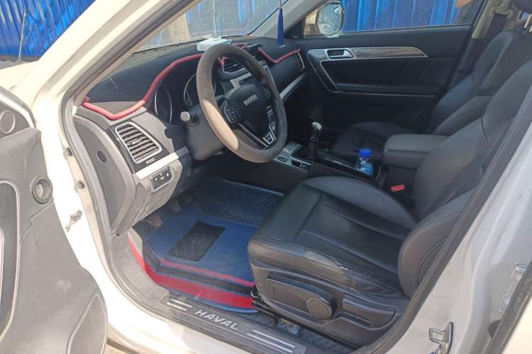 Used Haval H6 Coupe 2016 Blue Label 1.5T Manual Two-Wheel Drive Urban Model Driver Seat