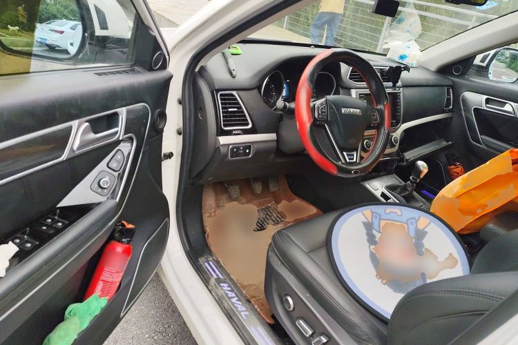 Used Haval H6 Coupe 2016 Blue Label 1.5T Manual Two-Wheel Drive Elite Model Driver Seat