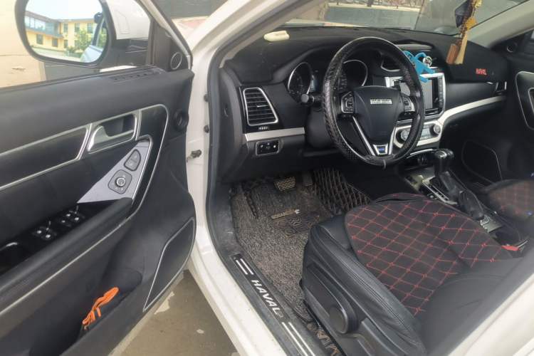 Used Haval H6 Coupe 2016 Blue Label 1.5T Automatic Two-Wheel Drive Urban Model Driver Seat