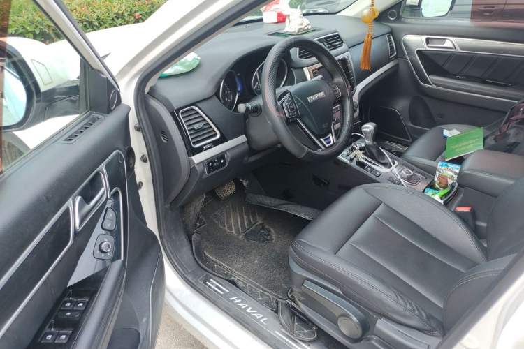 Used Haval H6 Coupe 2016 Blue Label 1.5T Automatic Two-Wheel Drive Urban Model Driver Seat
