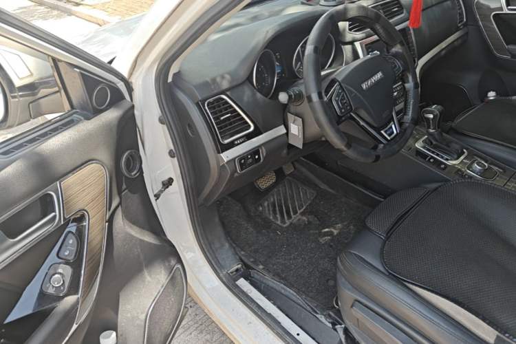 Used Haval H6 Coupe 2016 Blue Label 1.5T Automatic Two-Wheel Drive Urban Model Driver Seat