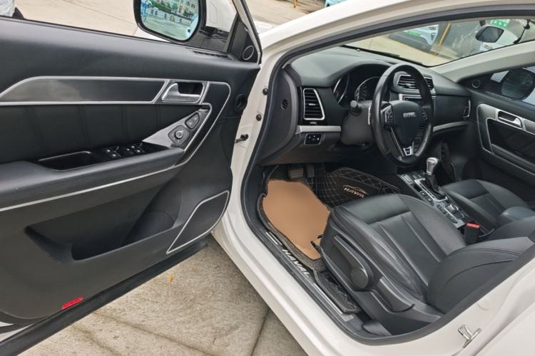 Used Haval H6 Coupe 2016 Blue Label 1.5T Automatic Two-Wheel Drive Urban Model Driver Seat