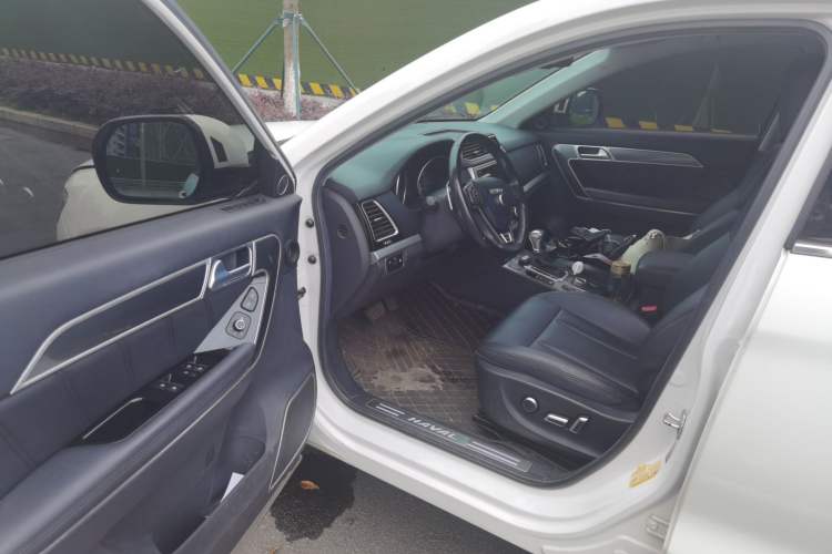 Used Haval H6 Coupe 2016 Blue Label 1.5T Automatic Two-Wheel Drive Elite Model Driver Seat