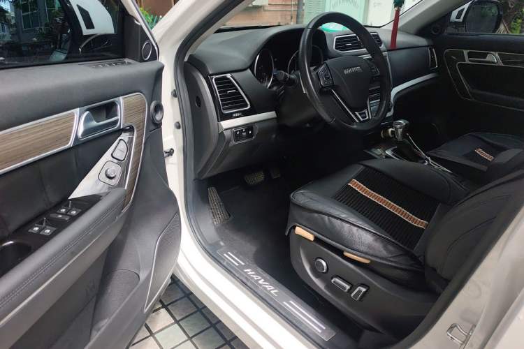 Used Haval H6 Coupe 2016 Blue Label 1.5T Automatic Two-Wheel Drive Elite Model Driver Seat