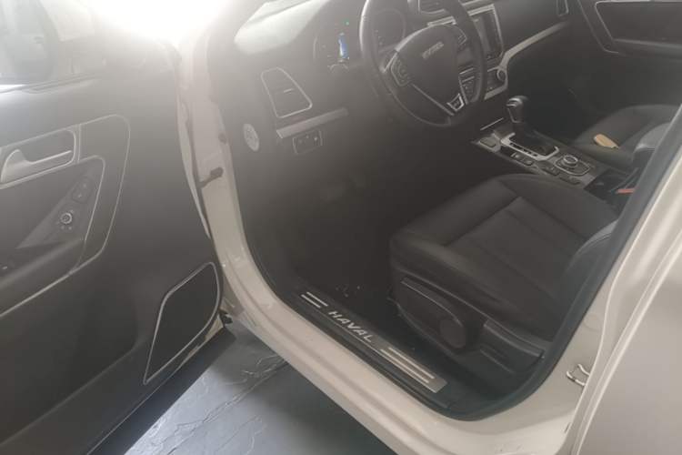 Used Haval H6 Coupe 2016 Blue Label 1.5T Automatic Two-Wheel Drive Urban Model Driver Seat