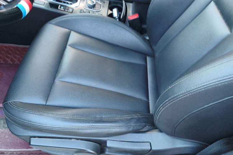 Used Haval H6 Coupe 2016 Blue Label 1.5T Automatic Two-Wheel Drive Urban Model Driver Seat