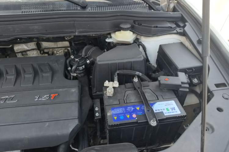 Used Haval H6 Coupe 2016 Blue Label 1.5T Automatic Two-Wheel Drive Urban Model Engine Bay Left