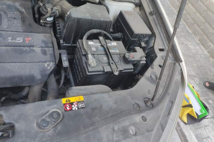 Used Haval H6 Coupe 2016 Blue Label 1.5T Automatic Two-Wheel Drive Urban Model Engine Bay Left