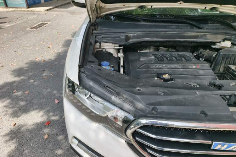 Used Haval H6 Coupe 2016 Blue Label 1.5T Automatic Two-Wheel Drive Urban Model Engine Bay Right
