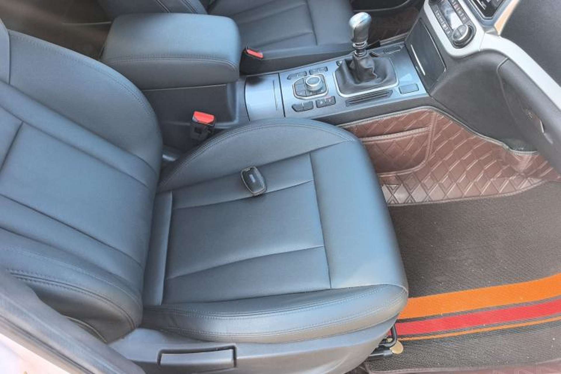 Used Haval H6 Coupe 2016 Blue Label 1.5T Manual Two-Wheel Drive Elite Model Exterior 12