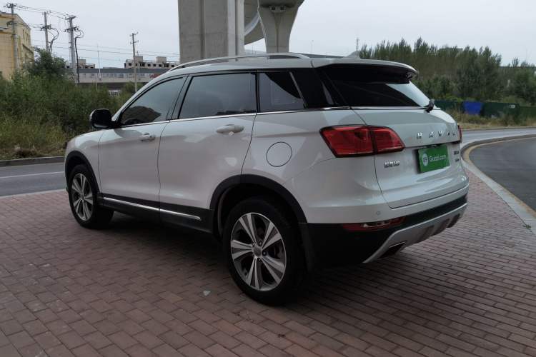 Used Haval H6 Coupe 2016 Blue-Label Diesel 2.0T Manual Two-Wheel Drive Elite Model China IV Standard Exterior 9