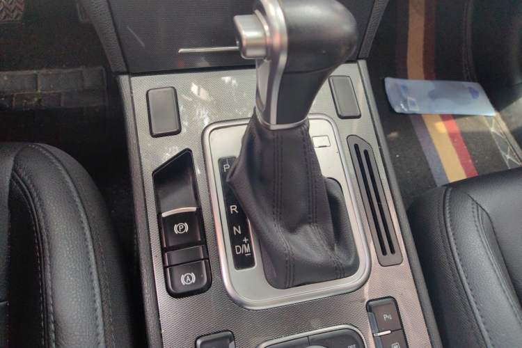 Used Haval H6 Coupe 2016 Blue Label 1.5T Automatic Two-Wheel Drive Elite Model Gear Lever