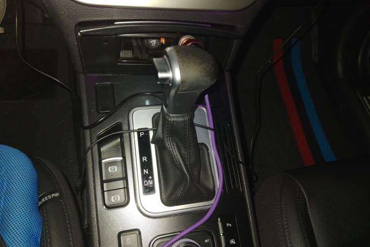 Used Haval H6 Coupe 2016 Blue Label 1.5T Automatic Two-Wheel Drive Elite Model Gear Lever