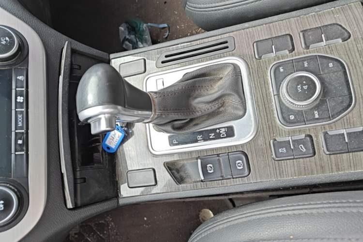 Used Haval H6 Coupe 2016 Blue Label 1.5T Automatic Two-Wheel Drive Urban Model Gear Lever