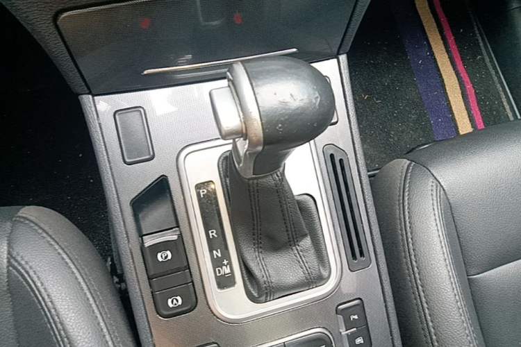 Used Haval H6 Coupe 2016 Blue Label 1.5T Automatic Two-Wheel Drive Elite Model Gear Lever
