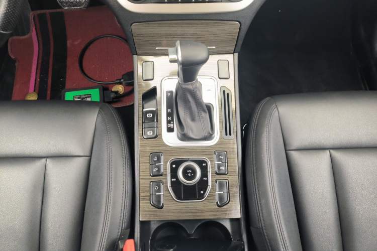 Used Haval H6 Coupe 2016 Blue Label 1.5T Automatic Two-Wheel Drive Elite Model Gear Lever
