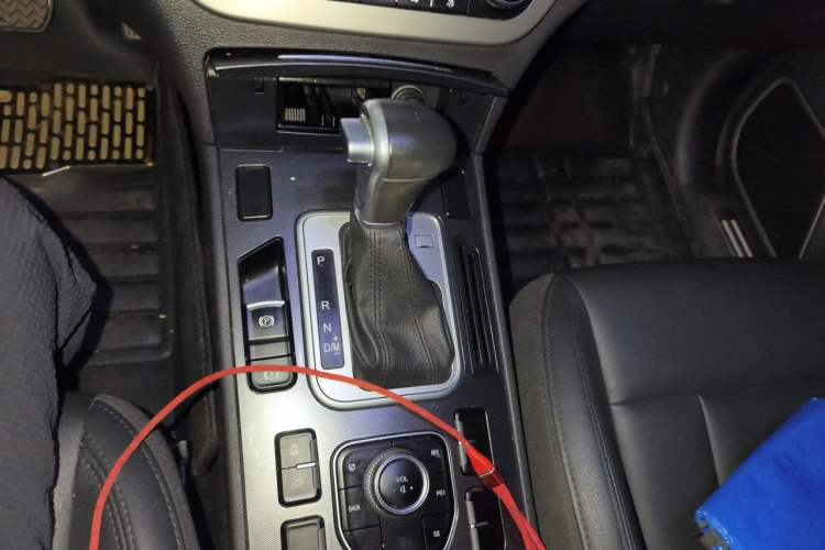 Used Haval H6 Coupe 2016 Blue Label 1.5T Automatic Two-Wheel Drive Urban Model Gear Lever
