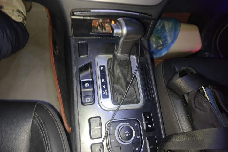 Used Haval H6 Coupe 2016 Blue Label 1.5T Automatic Two-Wheel Drive Elite Model Gear Lever