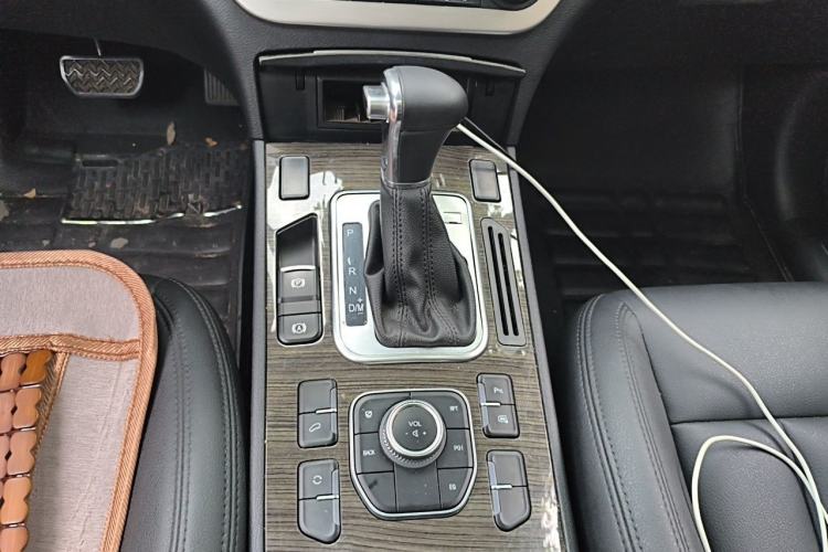 Used Haval H6 Coupe 2016 Blue Label 1.5T Automatic Two-Wheel Drive Elite Model Gear Lever