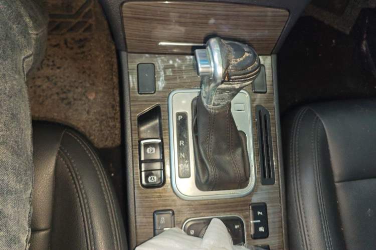 Used Haval H6 Coupe 2016 Blue Label 1.5T Automatic Two-Wheel Drive Elite Model Gear Lever